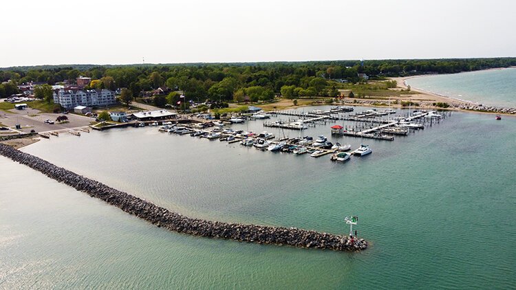 Lexington Harbor