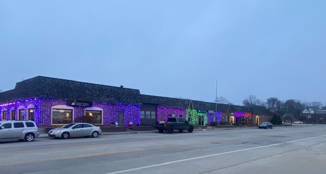 In St. Clair, local businesses will have plenty of holiday spirit with different happenings all over town, including the Christmas Market at Riverview Plaza. (Photo: Andrea Harrington)