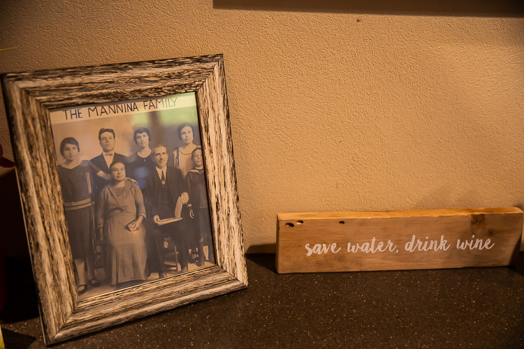 It's a family affair at Mannina's Wine House in St. Clair.