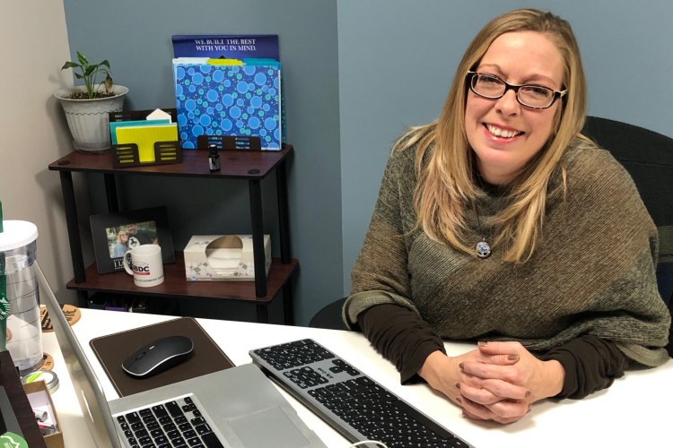 Shannon Schwabe helps launch new businesses.