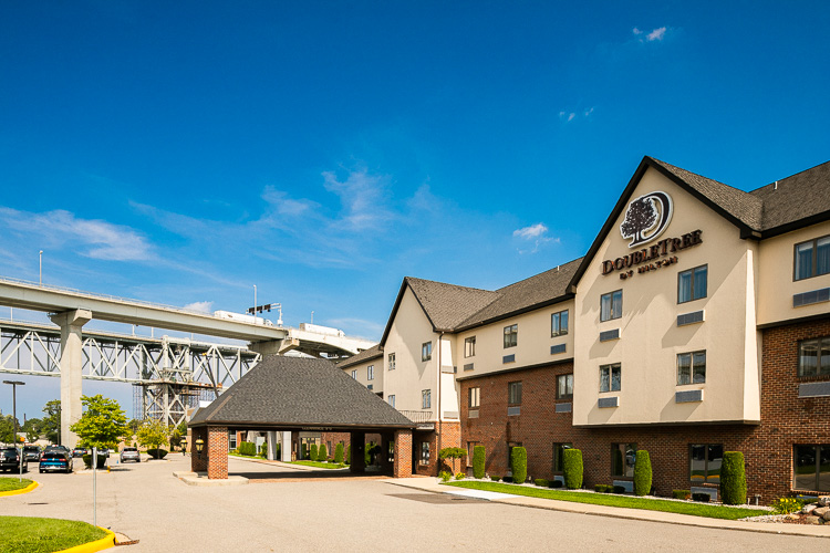 Tourists at the DoubleTree hotel get a perfect vista.
