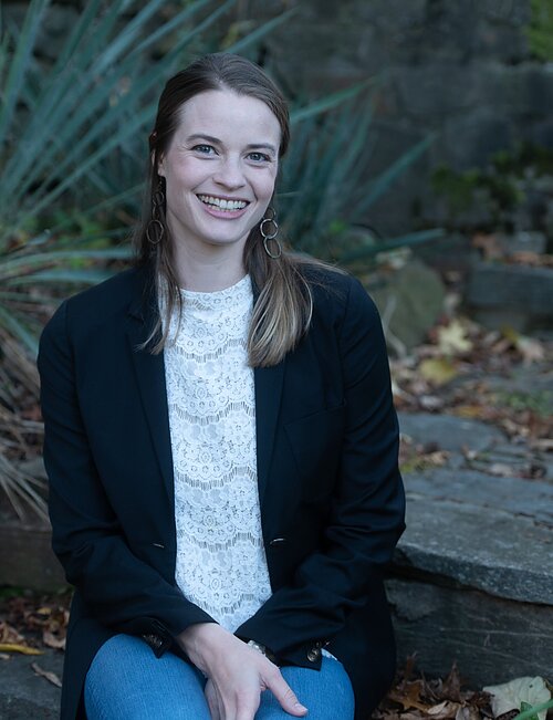 Frances Einterz