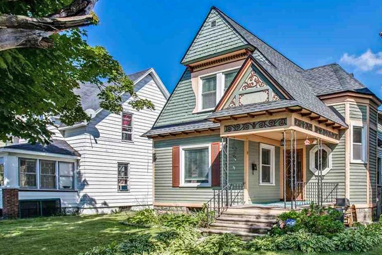 Victorian style lovers may want to check out this home quickly.